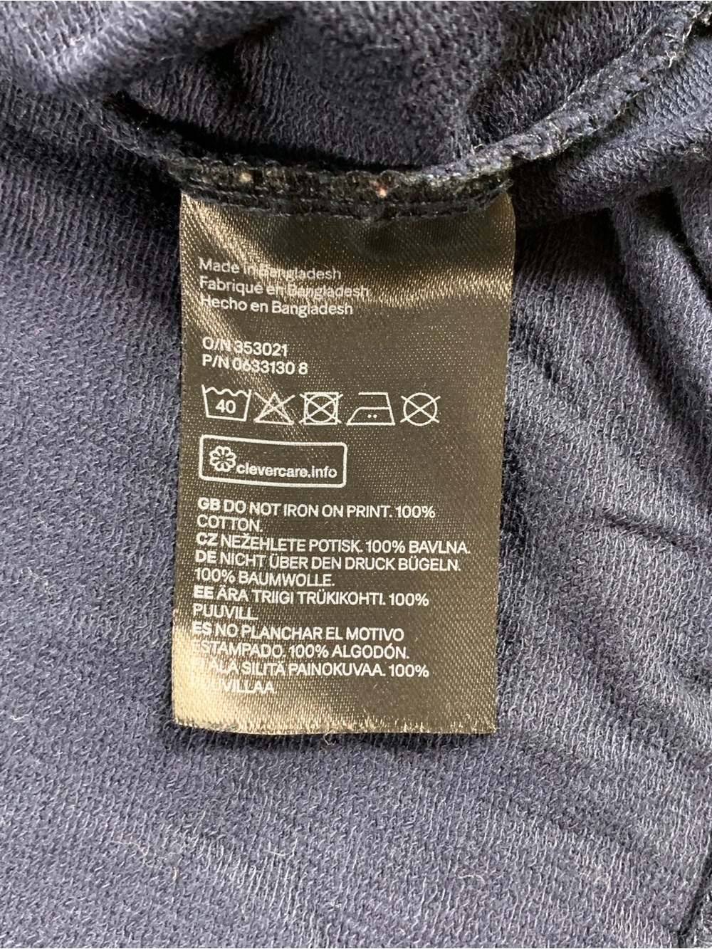 Pre loved H&M sweatshirt womens size L - Picture 5 of 5